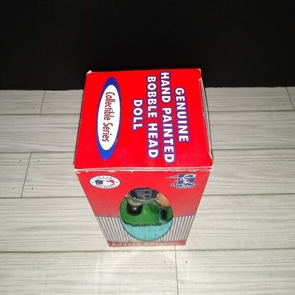 Ichiro Suzuki #51 MLB Seattle Mariners Bobble Head Doll 2001 Bobble Dobble - Picture 2 of 8